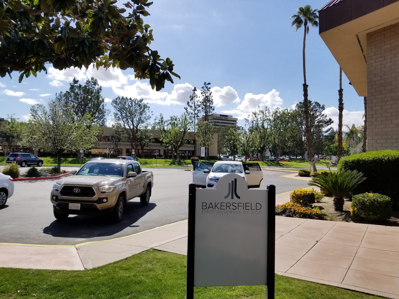Stockdale Christian School campus exterior